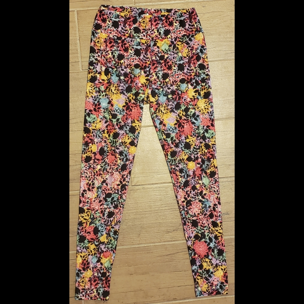 New Lularoe Legging Black Floral Scroll Multicolor